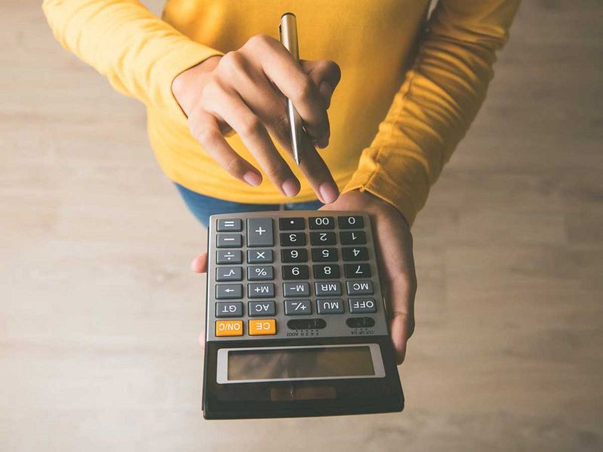 UAE Businesses Have Four Days Left Before First E-Invoicing Deadline, Dh5,000 Fines Loom