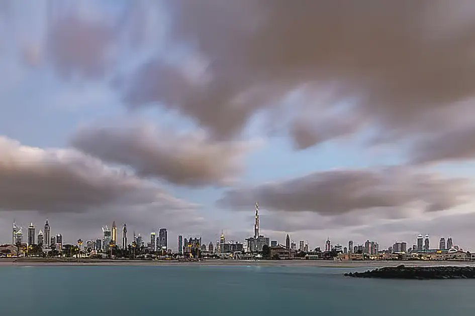 Dense Fog Alert in UAE Disrupts Dubai Flights