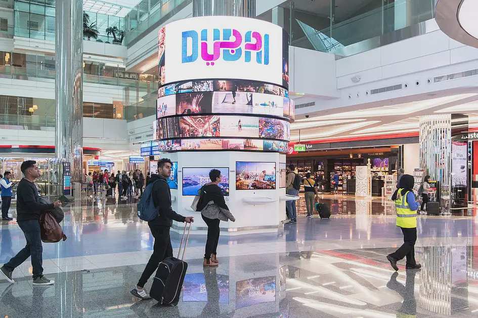 Dubai and Abu Dhabi Flights Disrupted by Iran Airspace Restrictions