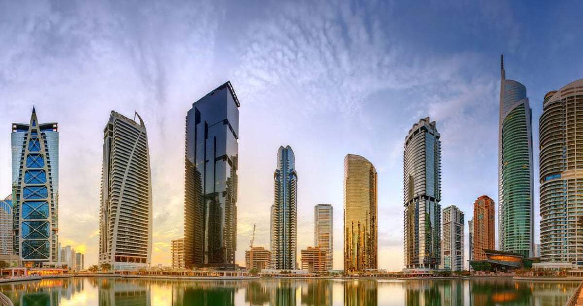 حياة فاخرة ومثيرة في الإمارات العربية المتحدة