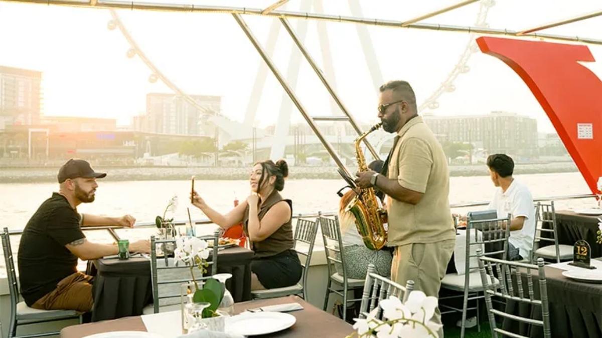 Travel to Dubai: Free Cruise and Attraction Tickets Await You!