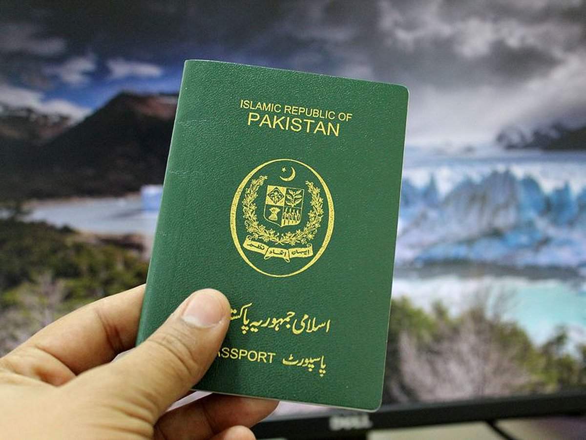 باكستان تبدأ إصدار جواز السفر الإلكتروني لمواطنيها في الإمارات